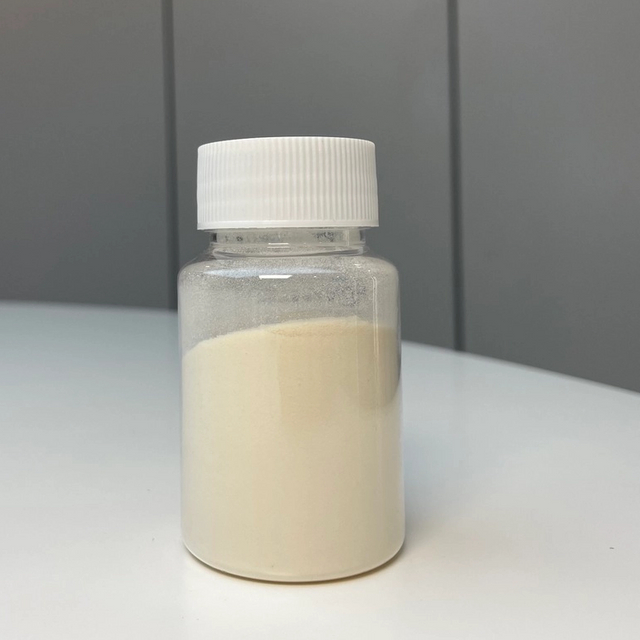 Cationic Conditioner 68610-92-4 Imparts smooth, rich feel to hair and skin