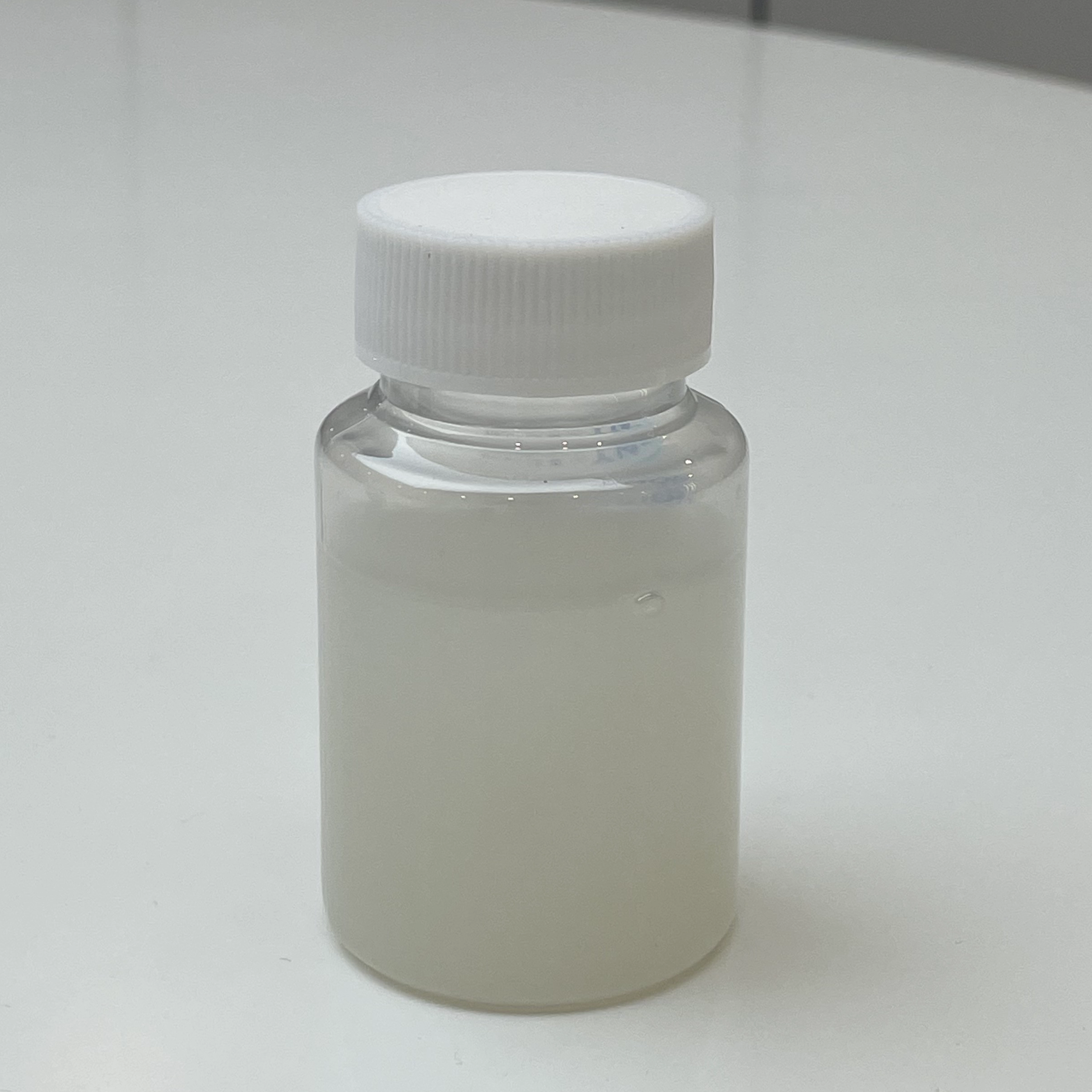 Non-Ionic solubilizer PEG-40 Hydrogenated Castor Oil for fragrances